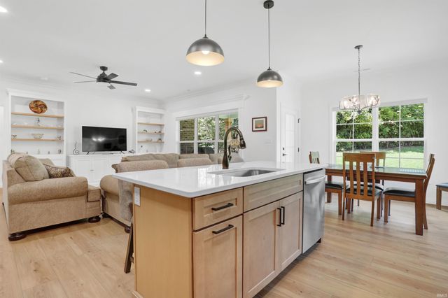 3581 Sand Drive, Newburgh, IN 47630