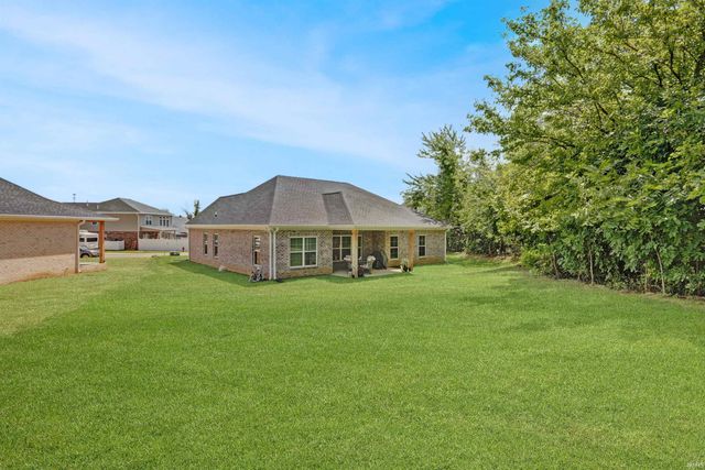 3581 Sand Drive, Newburgh, IN 47630