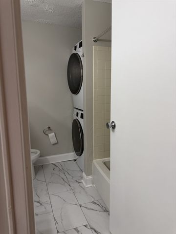 24 Silver Hill 24, Natick, MA 01760