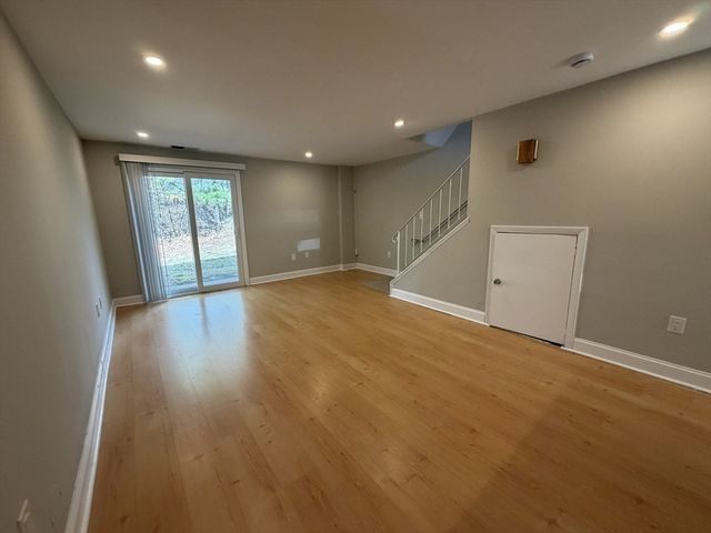 24 Silver Hill 24, Natick, MA 01760