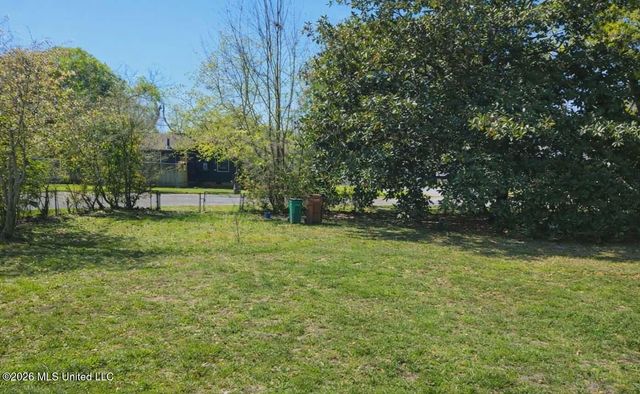 319 Belvedere Drive, Biloxi, MS 39531