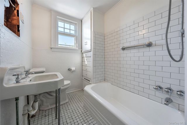 21 Leonard Street, Beacon, NY 12508
