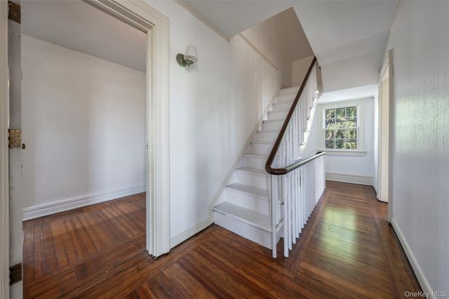 21 Leonard Street, Beacon, NY 12508