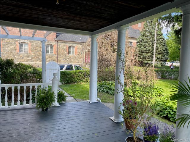 21 Leonard Street, Beacon, NY 12508