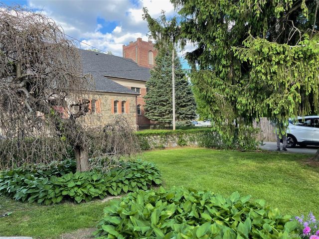 21 Leonard Street, Beacon, NY 12508