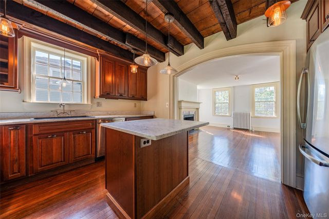 21 Leonard Street, Beacon, NY 12508