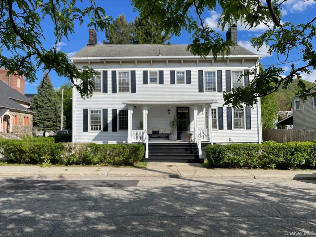 21 Leonard Street, Beacon, NY 12508