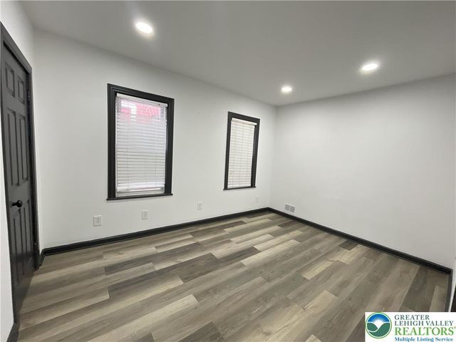 735 East 5th Street, Bethlehem City, PA 18015