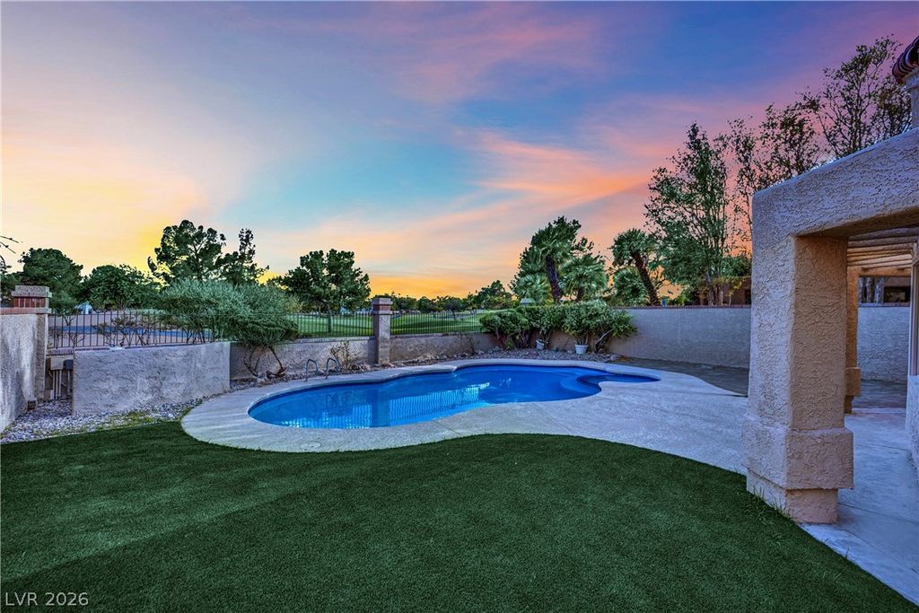 7565 Spanish Bay Drive, Las Vegas, NV 89113 — photo 2