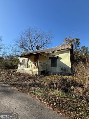 628 M L King Street, Greenville, GA 30222