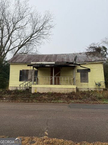 628 M L King Street, Greenville, GA 30222