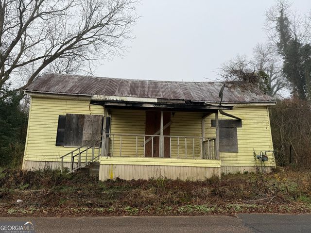 628 M L King Street, Greenville, GA 30222