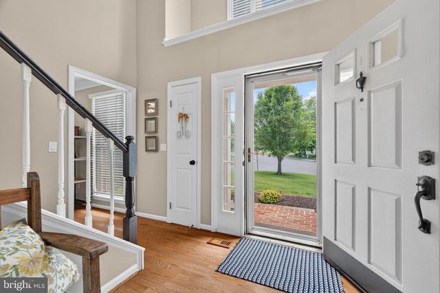 15490 WATERS CREEK DR, Centreville, VA 20120