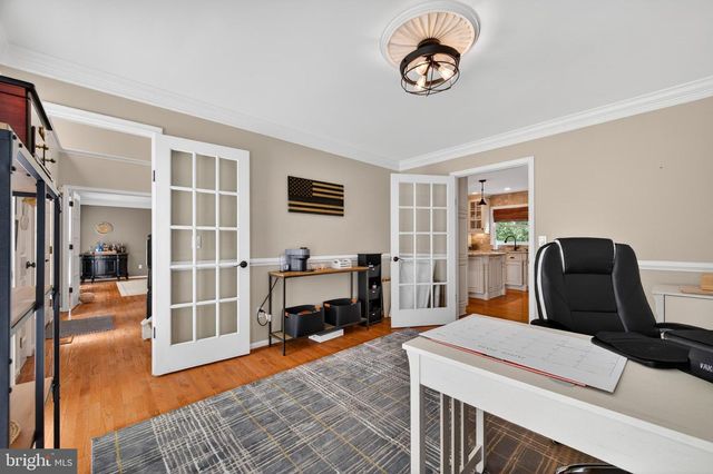 15490 WATERS CREEK DR, Centreville, VA 20120