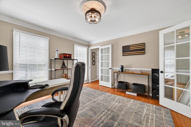 15490 WATERS CREEK DR, Centreville, VA 20120