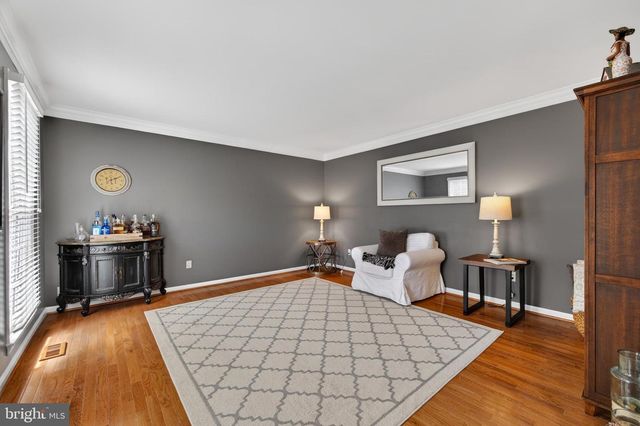 15490 WATERS CREEK DR, Centreville, VA 20120
