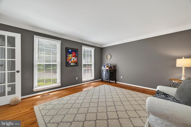 15490 WATERS CREEK DR, Centreville, VA 20120