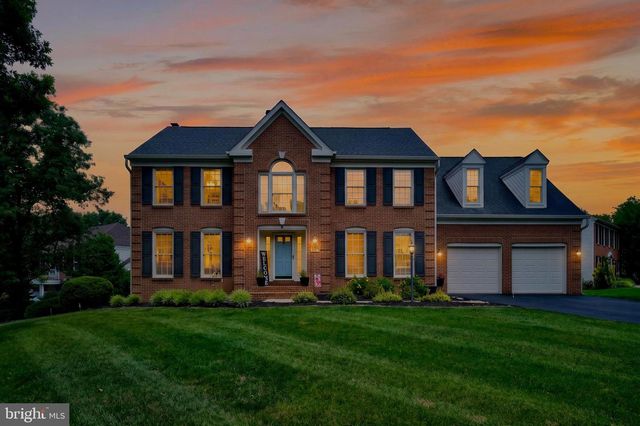 15490 WATERS CREEK DR, Centreville, VA 20120
