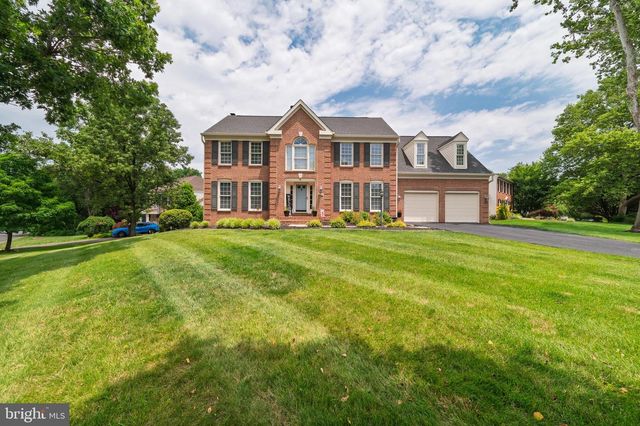 15490 WATERS CREEK DR, Centreville, VA 20120