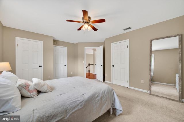 15490 WATERS CREEK DR, Centreville, VA 20120