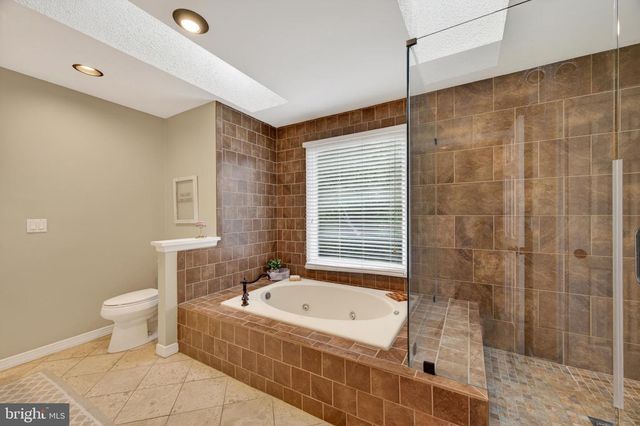 15490 WATERS CREEK DR, Centreville, VA 20120