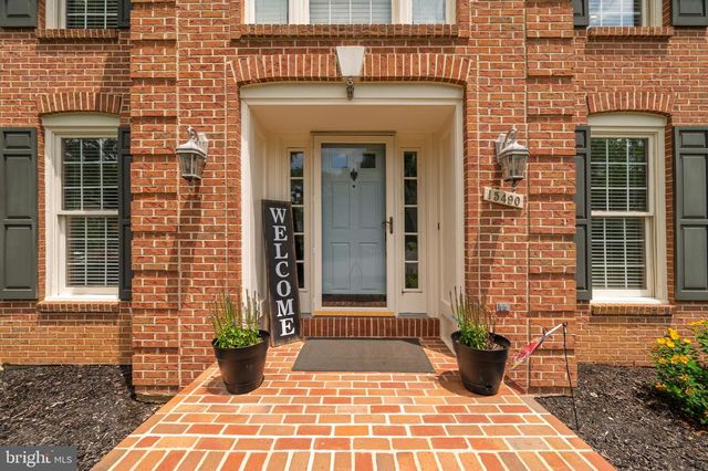 15490 WATERS CREEK DR, Centreville, VA 20120