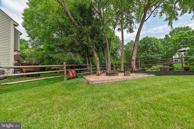 15490 WATERS CREEK DR, Centreville, VA 20120