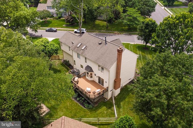 15490 WATERS CREEK DR, Centreville, VA 20120