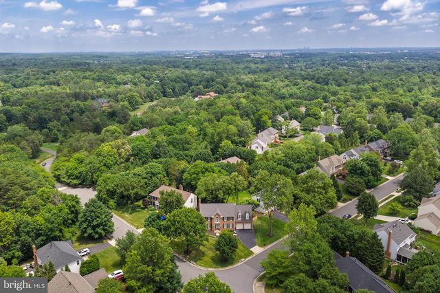 15490 WATERS CREEK DR, Centreville, VA 20120
