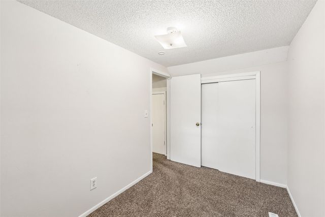 1304 Hull Avenue, Des Moines, IA 50316