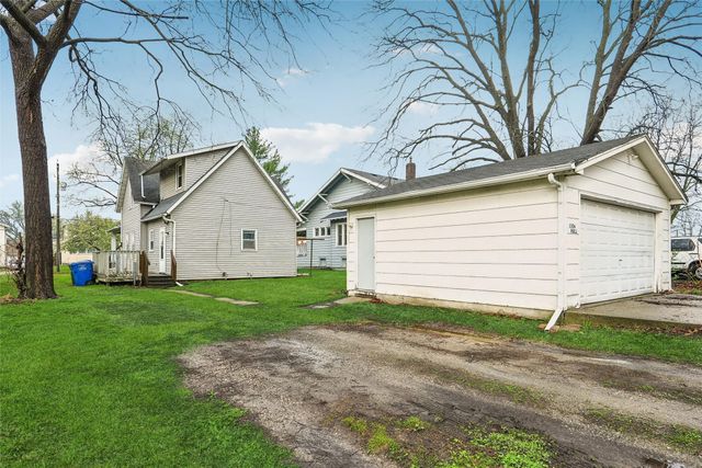 1304 Hull Avenue, Des Moines, IA 50316