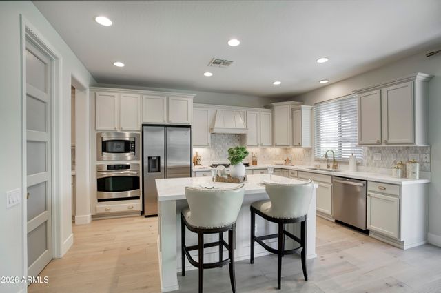 21614 N 39TH Place, Phoenix, AZ 85050