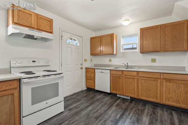 901-903 Teal Court, Colorado Springs, CO 80910