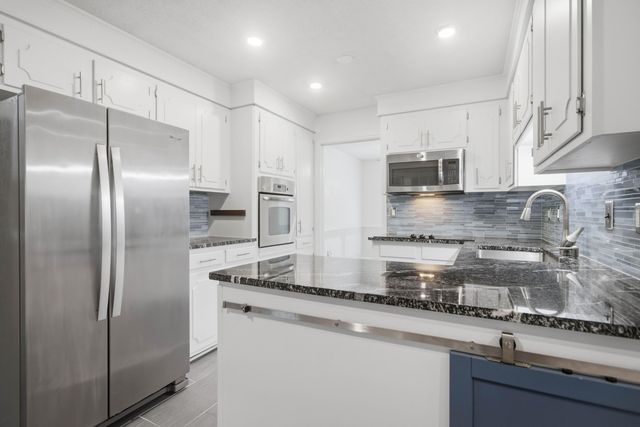 2539 Bengal Road, North Charleston, SC 29406