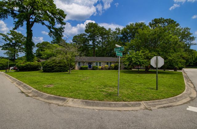 2539 Bengal Road, North Charleston, SC 29406