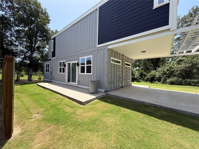 1232 Kennie Drive, Commerce, TX 75428