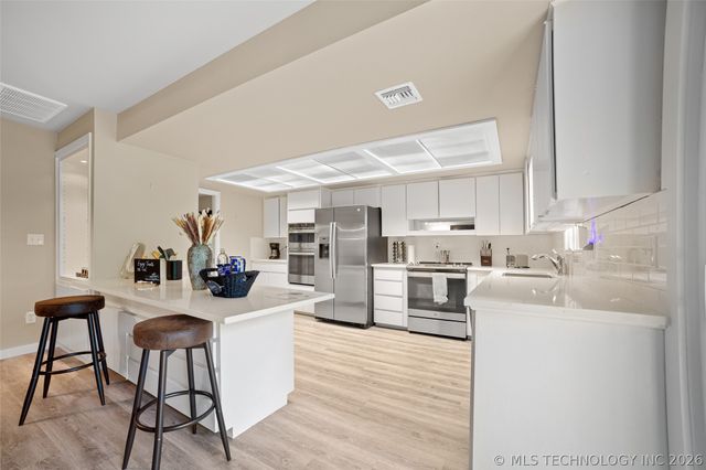 5510 E 65th Place, Tulsa, OK 74136