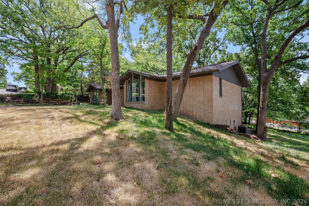 5510 E 65th Place, Tulsa, OK 74136