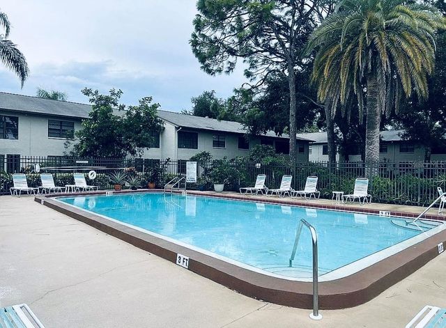 3032 EASTLAND BOULEVARD B202, Clearwater, FL 33761
