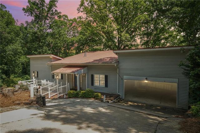 2680 Pass Circle, Gainesville, GA 30506