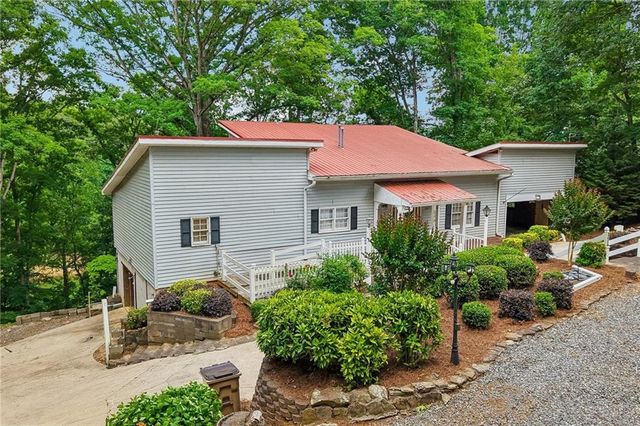 2680 Pass Circle, Gainesville, GA 30506