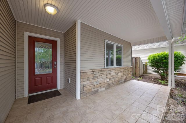 41 Beekeeper Trail, Swannanoa, NC 28778