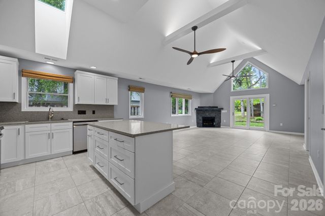 41 Beekeeper Trail, Swannanoa, NC 28778