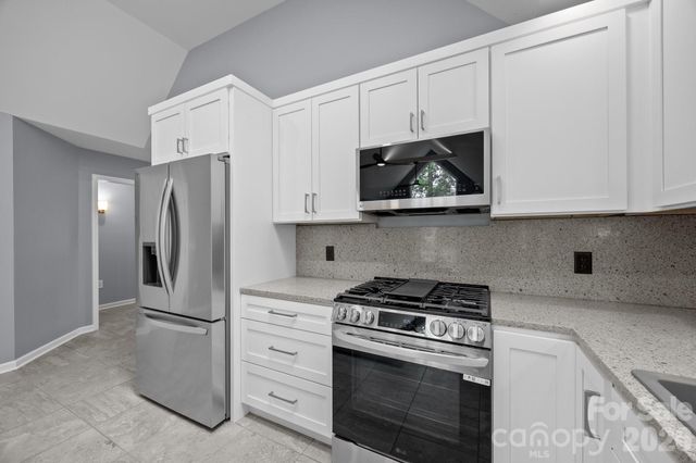 41 Beekeeper Trail, Swannanoa, NC 28778
