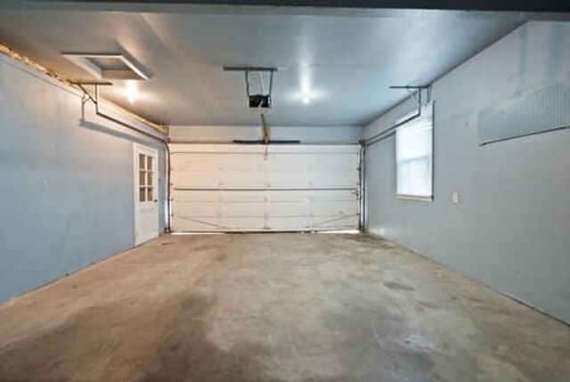 101 Holly Hill Circle, Nicholasville, KY 40356