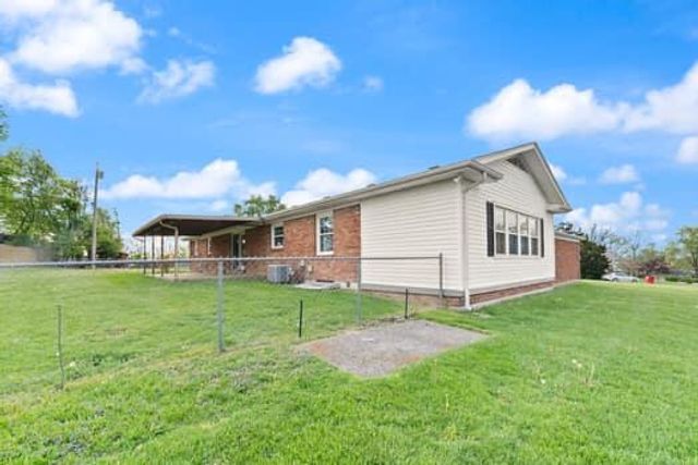 101 Holly Hill Circle, Nicholasville, KY 40356