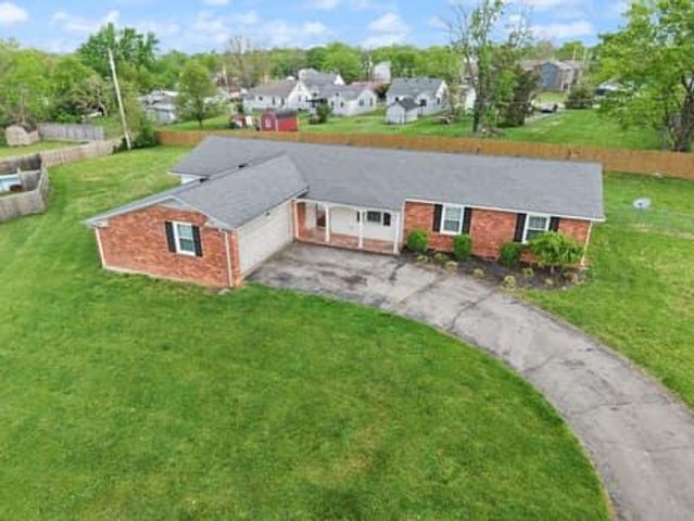 101 Holly Hill Circle, Nicholasville, KY 40356