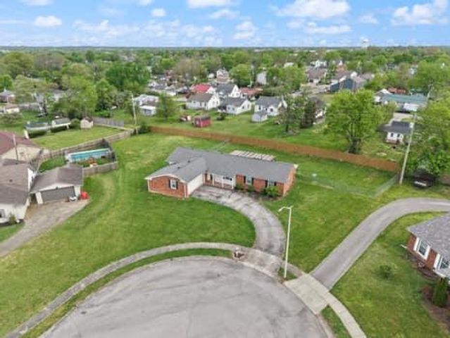 101 Holly Hill Circle, Nicholasville, KY 40356