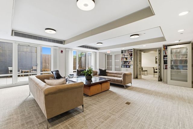 505 Tremont St 613, Boston, MA 02116