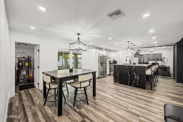 1040 W ENCINAS Street, Gilbert, AZ 85233